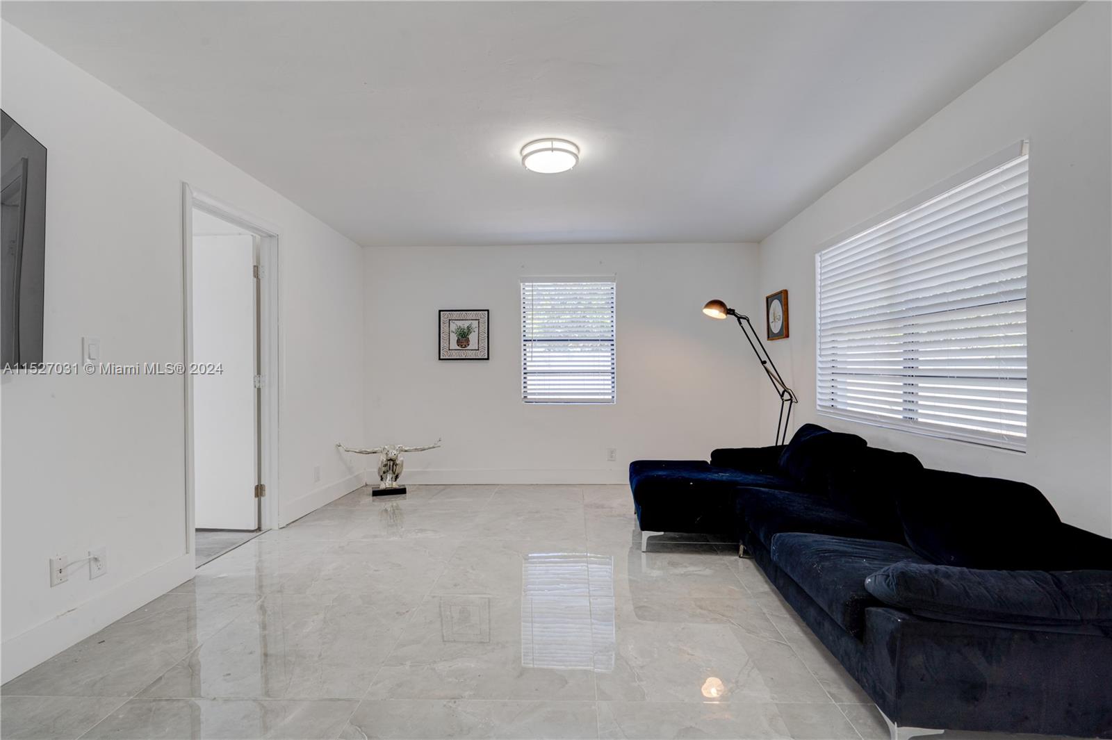 267 30th Ter, Fort Lauderdale, FL, 33311 United States, 4 Bedrooms Bedrooms, ,3 BathroomsBathrooms,Residential,For Sale,30th Ter,A11527031