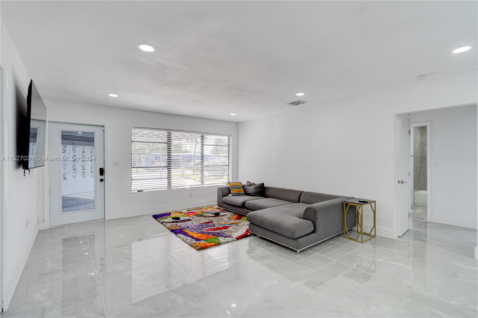 267 30th Ter, Fort Lauderdale, FL, 33311 United States, 4 Bedrooms Bedrooms, ,3 BathroomsBathrooms,Residential,For Sale,30th Ter,A11527031