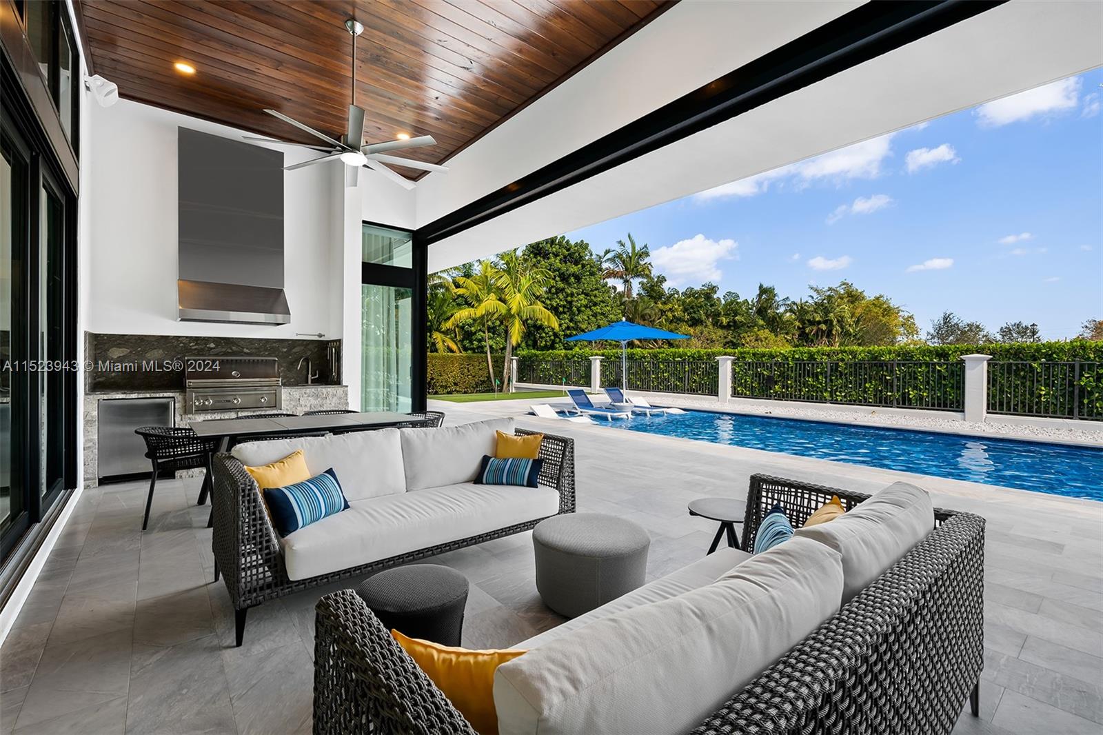 2610 Oak Park Dr, Davie, FL, 33330 United States, 5 Bedrooms Bedrooms, ,5 BathroomsBathrooms,Residential,For Sale,Oak Park Dr,A11523943