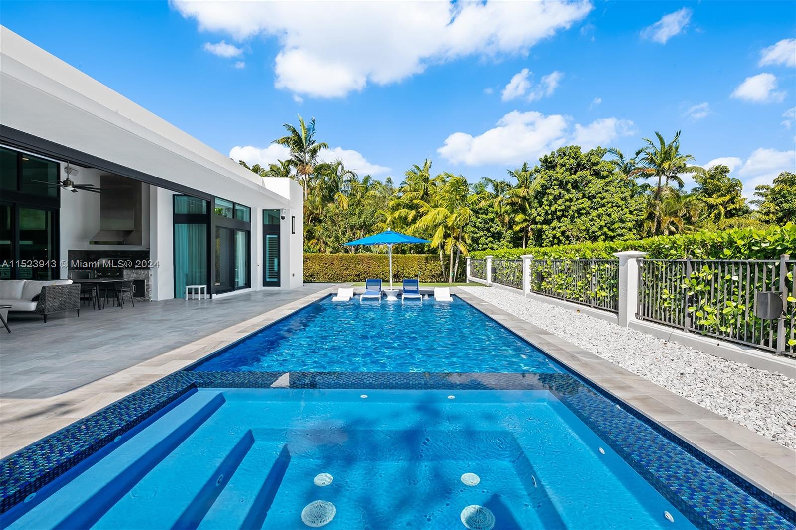 2610 Oak Park Dr, Davie, FL, 33330 United States, 5 Bedrooms Bedrooms, ,5 BathroomsBathrooms,Residential,For Sale,Oak Park Dr,A11523943