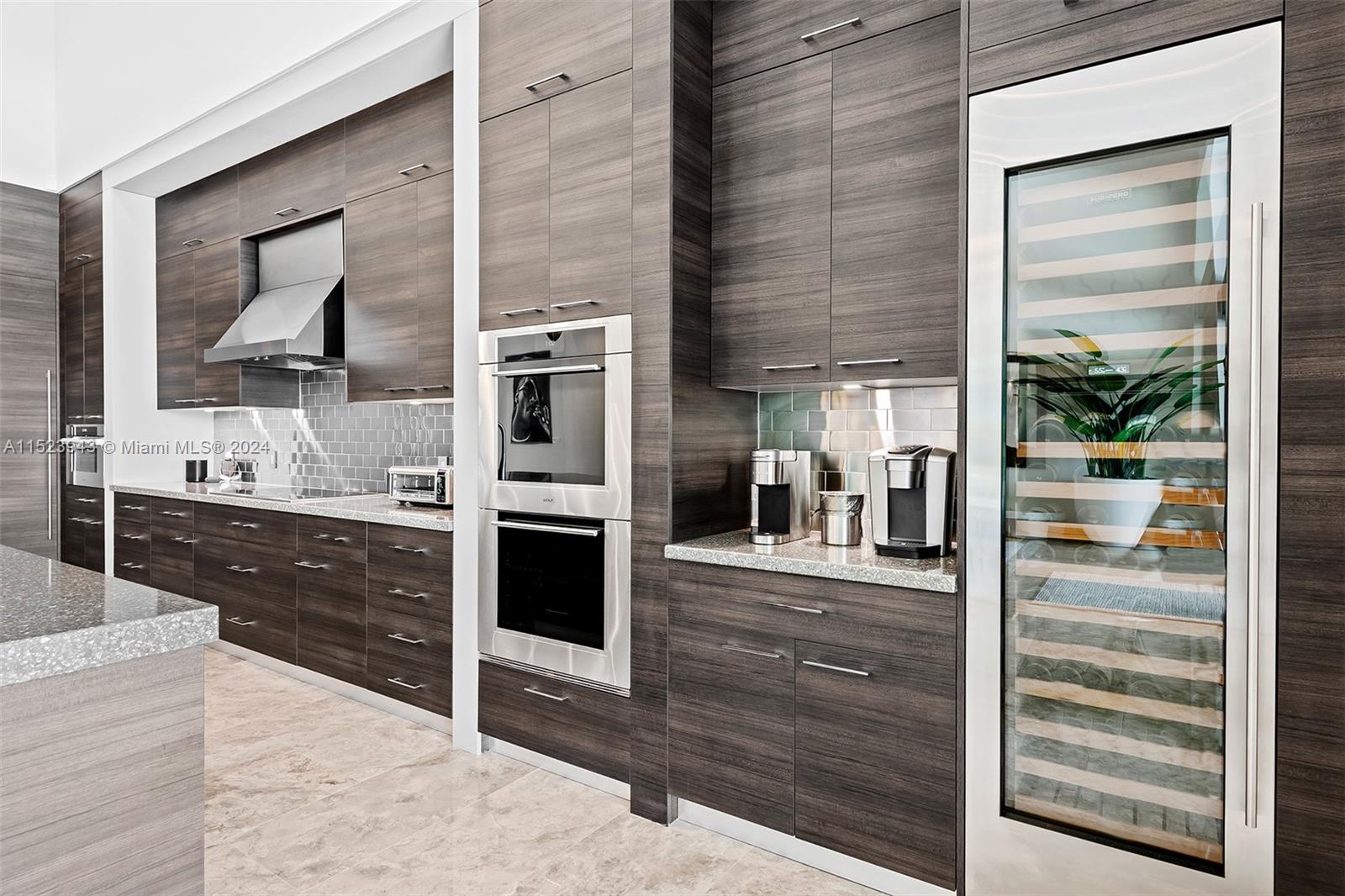 2610 Oak Park Dr, Davie, FL, 33330 United States, 5 Bedrooms Bedrooms, ,5 BathroomsBathrooms,Residential,For Sale,Oak Park Dr,A11523943