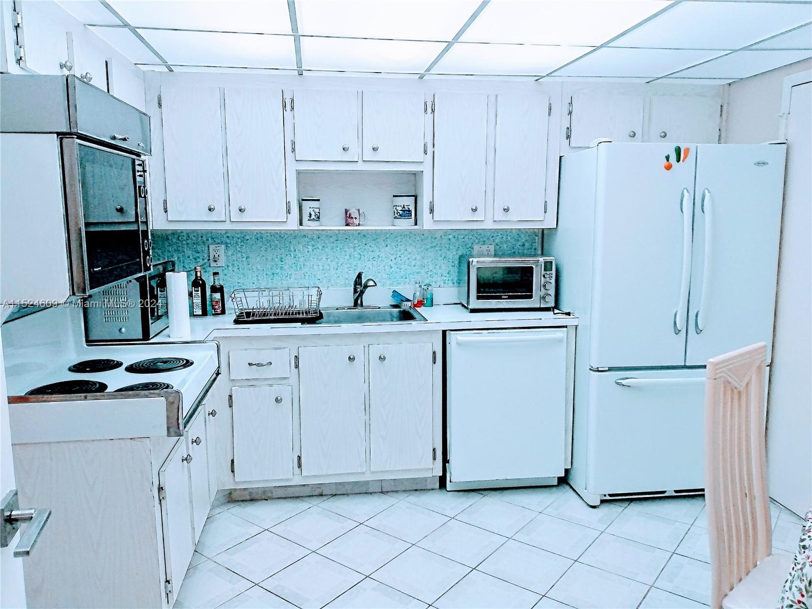 230 174th St 1510, Sunny Isles Beach, Florida 33160, 1 Bedroom Bedrooms, ,2 BathroomsBathrooms,Residential,For Sale,230 174th St 1510,A11524609