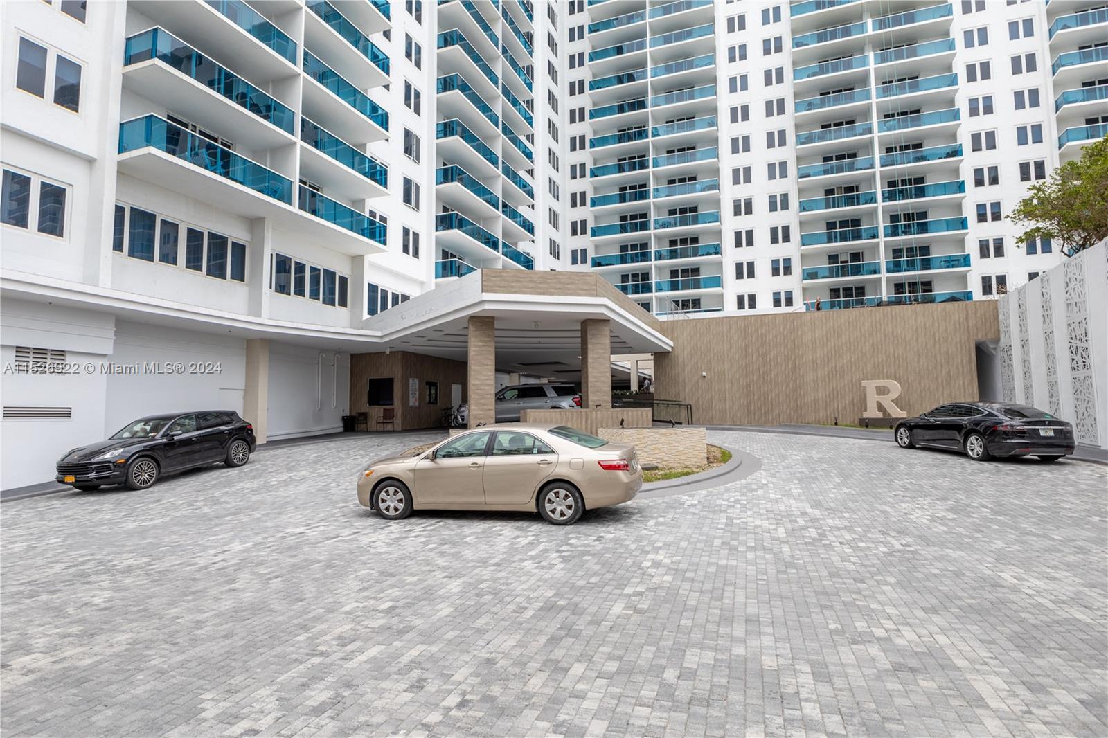 2301 Collins Ave 509, Miami Beach, Florida 33139, 2 Bedrooms Bedrooms, ,2 BathroomsBathrooms,Residential,For Sale,2301 Collins Ave 509,A11526922