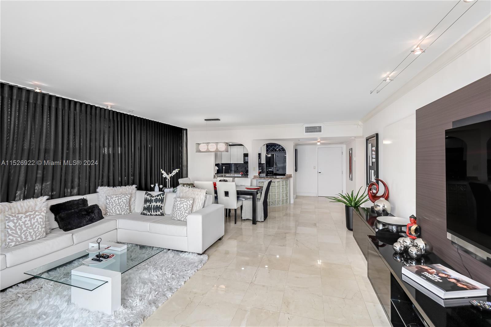 2301 Collins Ave 509, Miami Beach, Florida 33139, 2 Bedrooms Bedrooms, ,2 BathroomsBathrooms,Residential,For Sale,2301 Collins Ave 509,A11526922