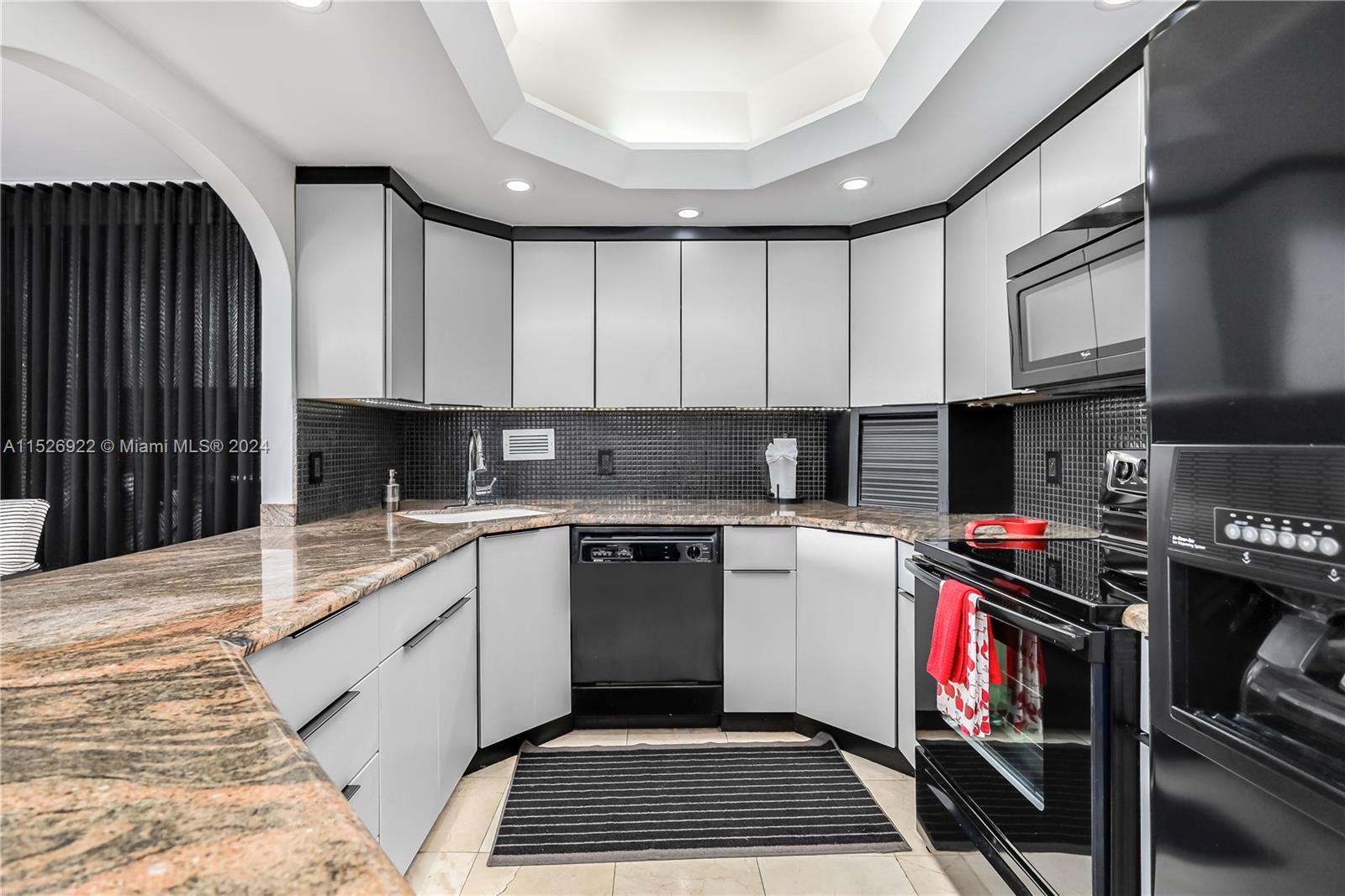 2301 Collins Ave 509, Miami Beach, Florida 33139, 2 Bedrooms Bedrooms, ,2 BathroomsBathrooms,Residential,For Sale,2301 Collins Ave 509,A11526922