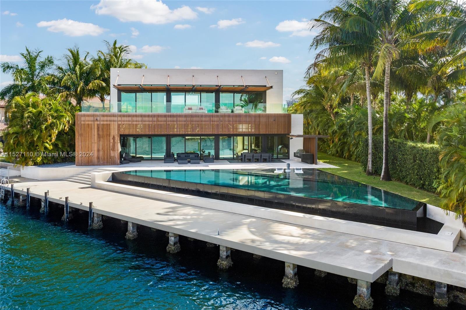 28 Minnetonka Rd, Sea Ranch Lakes, FL, 33308 United States, 5 Bedrooms Bedrooms, ,4 BathroomsBathrooms,Residential,For Sale,Minnetonka Rd,A11527110