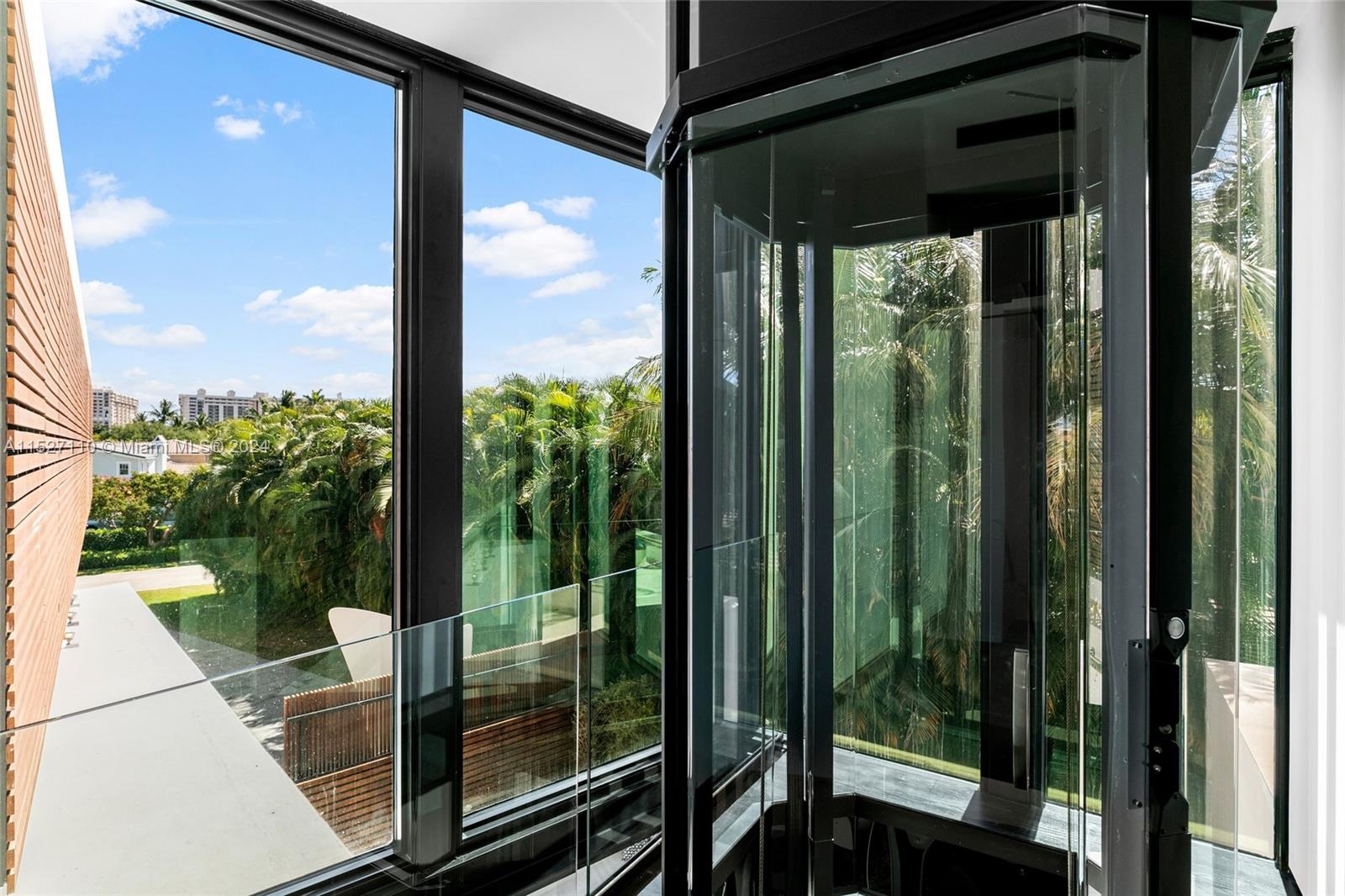 28 Minnetonka Rd, Sea Ranch Lakes, FL, 33308 United States, 5 Bedrooms Bedrooms, ,4 BathroomsBathrooms,Residential,For Sale,Minnetonka Rd,A11527110