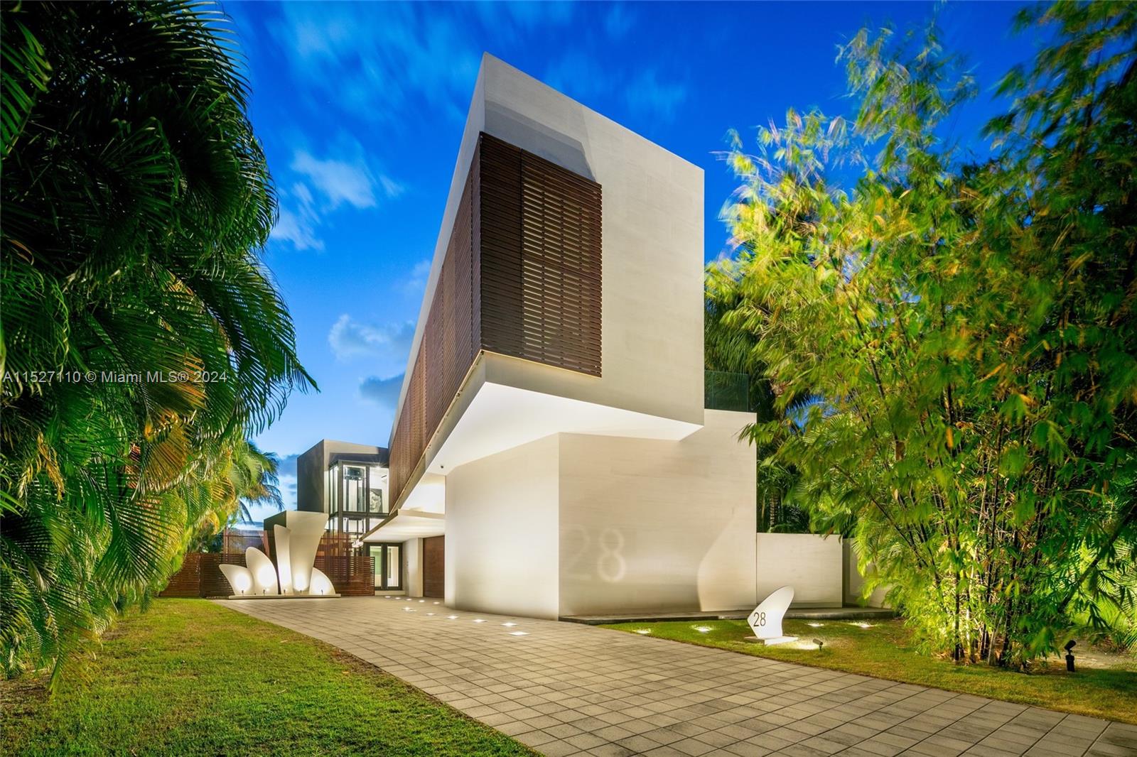 28 Minnetonka Rd, Sea Ranch Lakes, FL, 33308 United States, 5 Bedrooms Bedrooms, ,4 BathroomsBathrooms,Residential,For Sale,Minnetonka Rd,A11527110