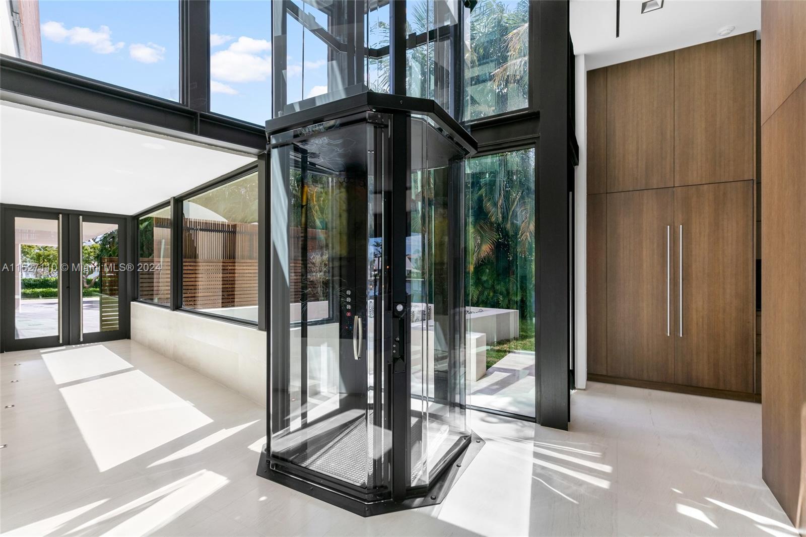 28 Minnetonka Rd, Sea Ranch Lakes, FL, 33308 United States, 5 Bedrooms Bedrooms, ,4 BathroomsBathrooms,Residential,For Sale,Minnetonka Rd,A11527110