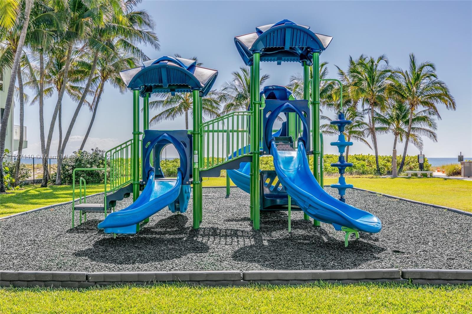 28 Minnetonka Rd, Sea Ranch Lakes, FL, 33308 United States, 5 Bedrooms Bedrooms, ,4 BathroomsBathrooms,Residential,For Sale,Minnetonka Rd,A11527110