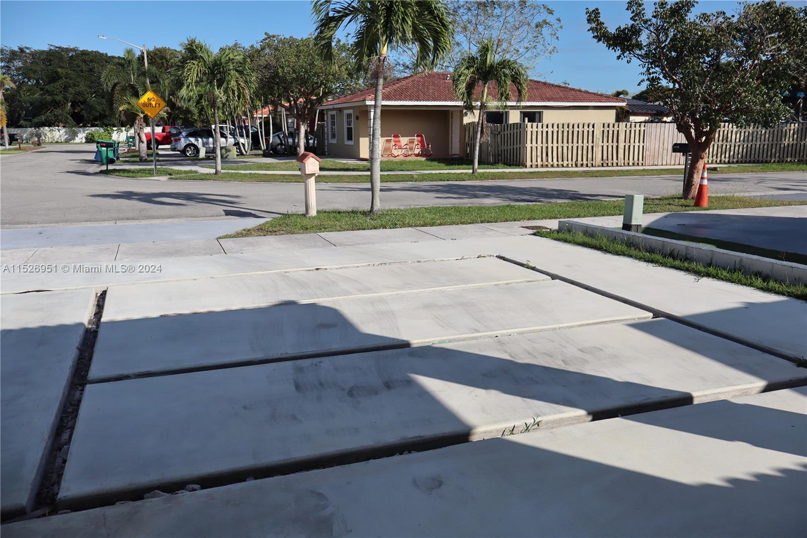 27654 SW 132nd Pl, Homestead, Florida 33032, 3 Bedrooms Bedrooms, ,2 BathroomsBathrooms,Residential,For Sale,27654 SW 132nd Pl,A11526951