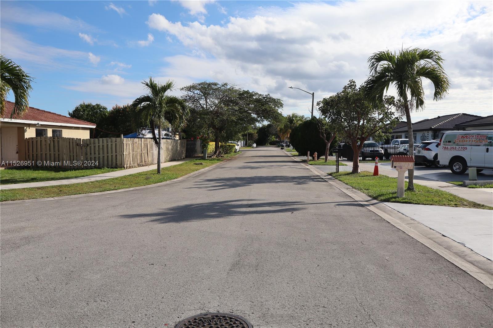 27654 SW 132nd Pl, Homestead, Florida 33032, 3 Bedrooms Bedrooms, ,2 BathroomsBathrooms,Residential,For Sale,27654 SW 132nd Pl,A11526951