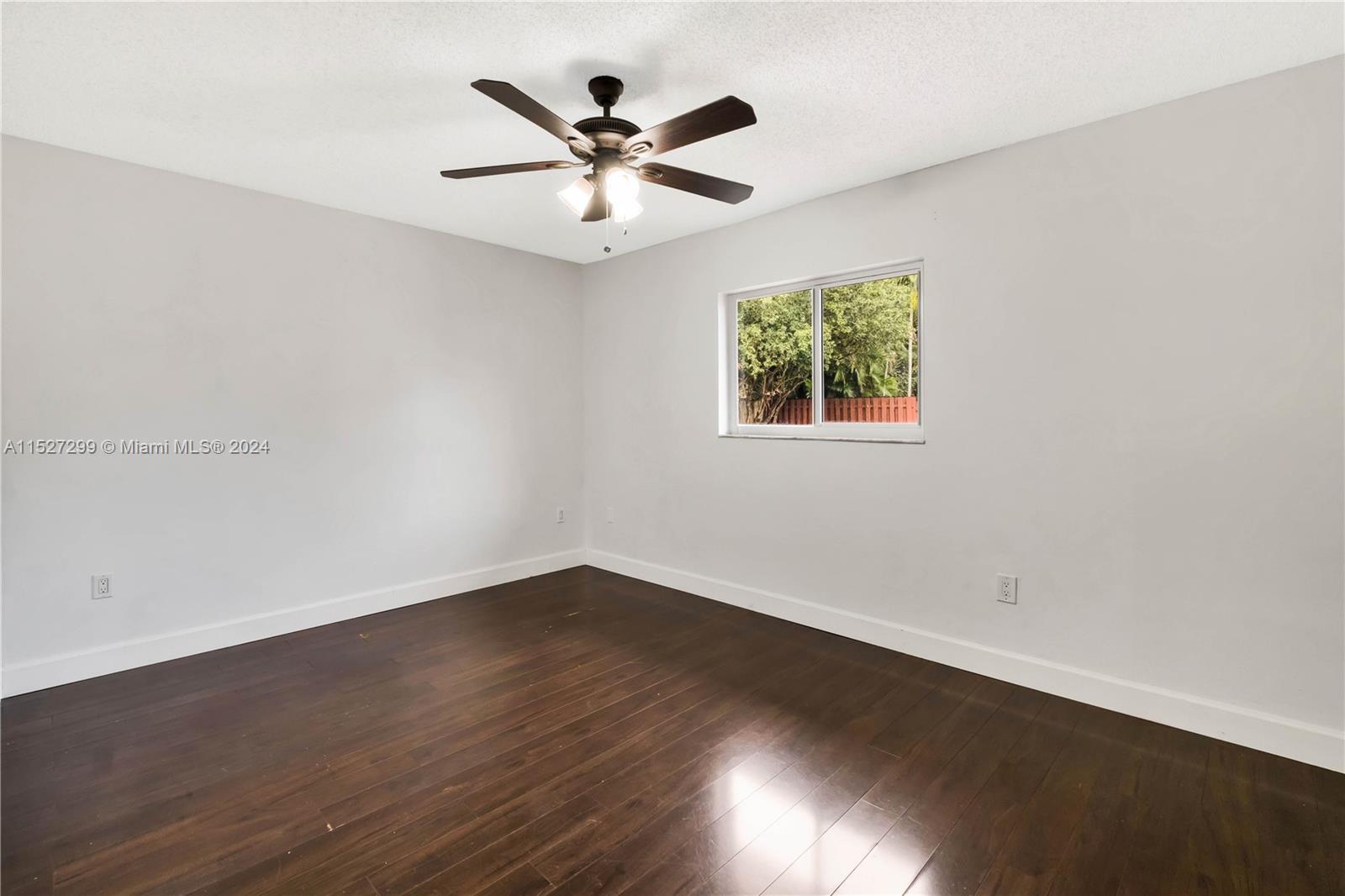 19320 E Saint Andrews Dr, Hialeah, Florida 33015, 5 Bedrooms Bedrooms, ,2 BathroomsBathrooms,Residential,For Sale,19320 E Saint Andrews Dr,A11527299