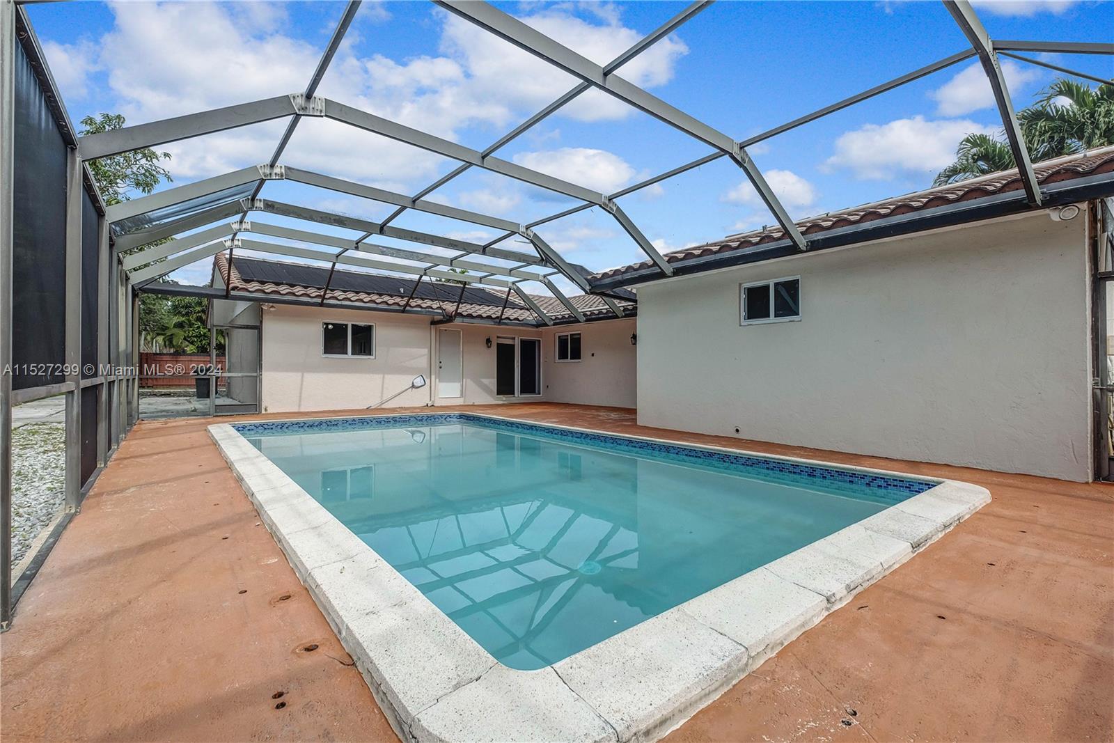 19320 E Saint Andrews Dr, Hialeah, Florida 33015, 5 Bedrooms Bedrooms, ,2 BathroomsBathrooms,Residential,For Sale,19320 E Saint Andrews Dr,A11527299