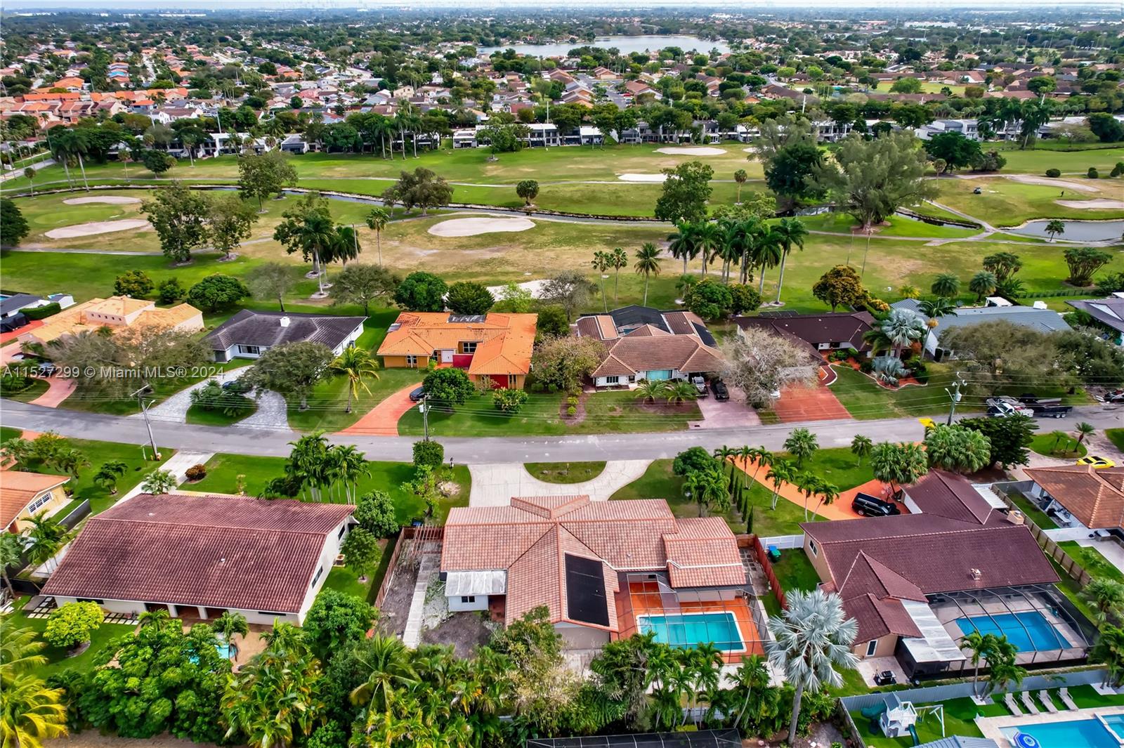 19320 E Saint Andrews Dr, Hialeah, Florida 33015, 5 Bedrooms Bedrooms, ,2 BathroomsBathrooms,Residential,For Sale,19320 E Saint Andrews Dr,A11527299