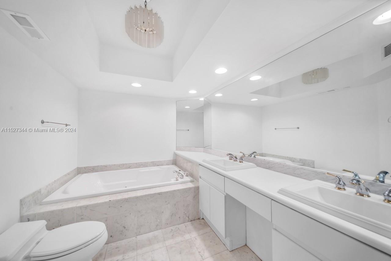 16445 Collins Ave, Sunny Isles Beach, FL, 33160 United States, 2 Bedrooms Bedrooms, ,2 BathroomsBathrooms,Residential,For Sale,Collins Ave,A11527344