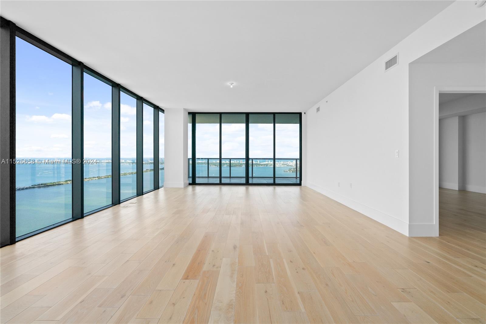 Living & Dinning Room