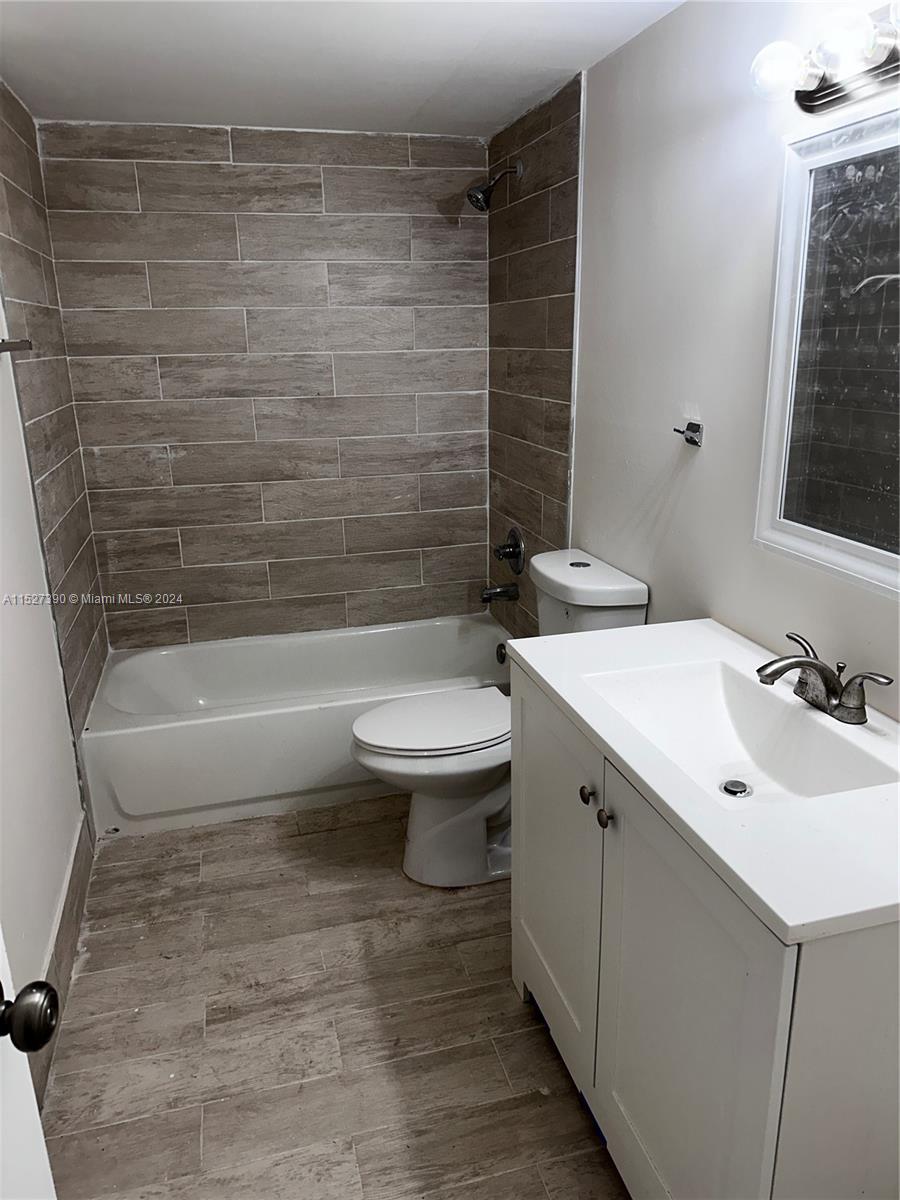 15205 NE 6th Ave D205, Miami, Florida 33162, 2 Bedrooms Bedrooms, ,2 BathroomsBathrooms,Residential,For Sale,15205 NE 6th Ave D205,A11527390