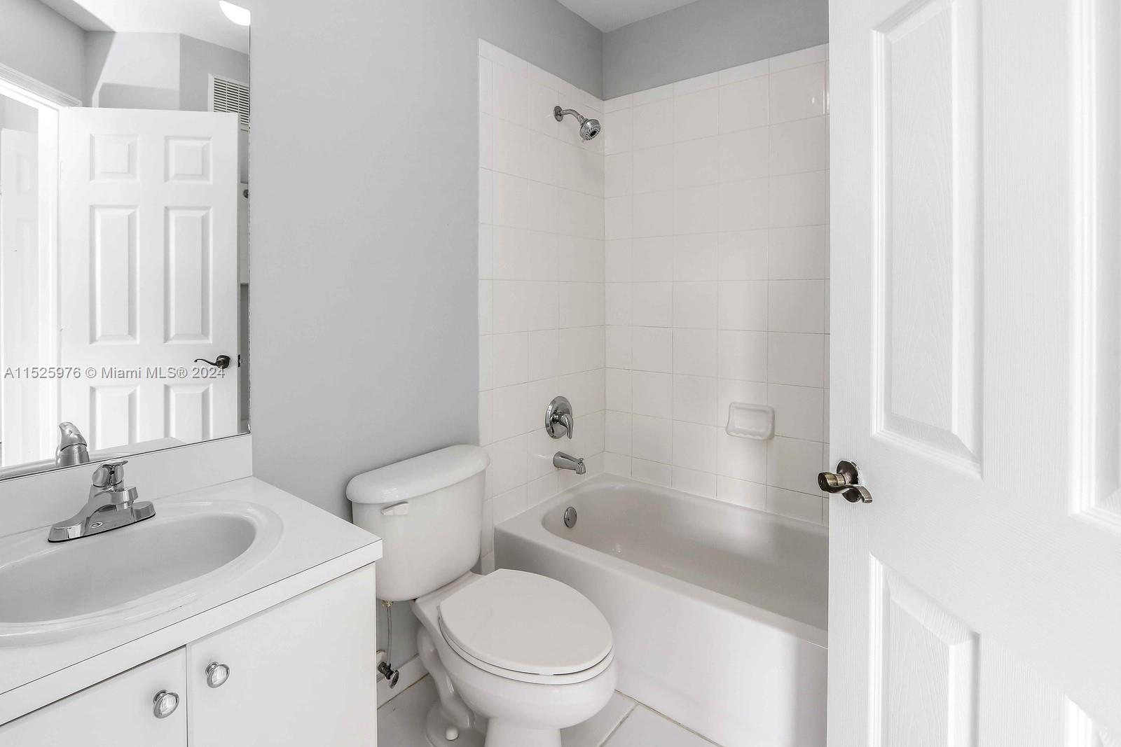 2361 SE 23 DR 2361, Homestead, Florida 33035, 3 Bedrooms Bedrooms, ,2 BathroomsBathrooms,Residential,For Sale,2361 SE 23 DR 2361,A11525976