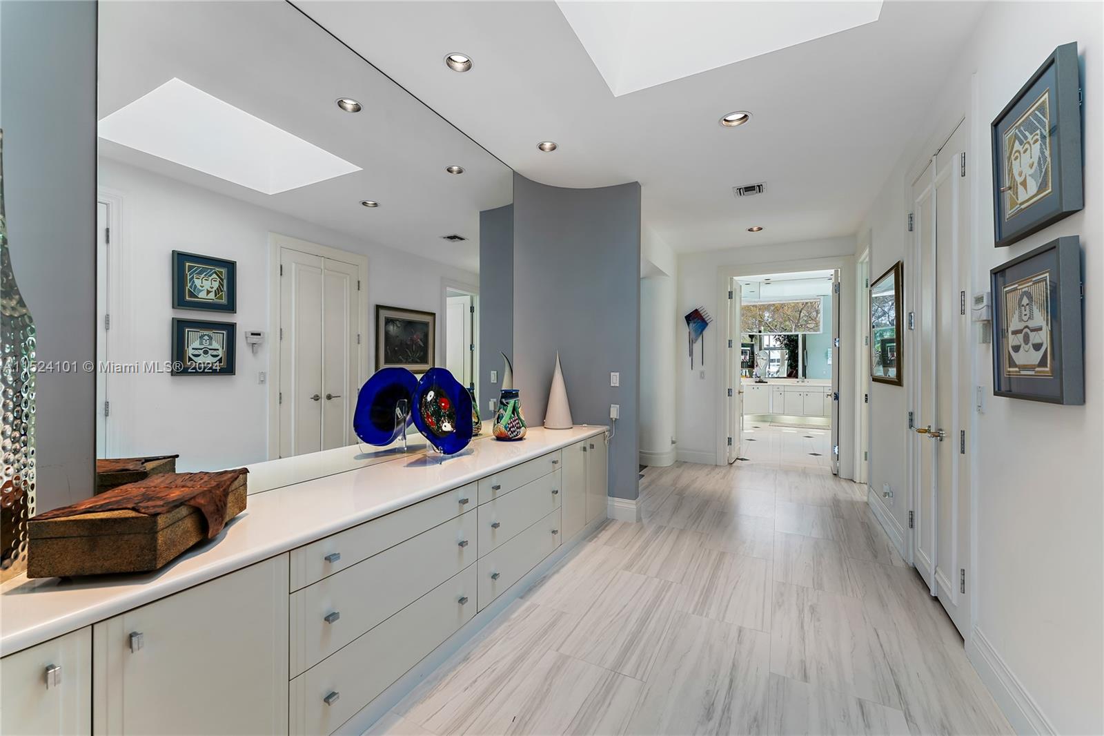 200 Spyglass Ln, Jupiter, FL, 33477 United States, 4 Bedrooms Bedrooms, ,6 BathroomsBathrooms,Residential,For Sale,Spyglass Ln,A11524101