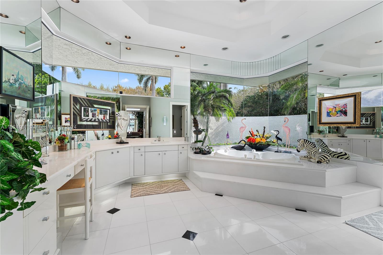 200 Spyglass Ln, Jupiter, FL, 33477 United States, 4 Bedrooms Bedrooms, ,6 BathroomsBathrooms,Residential,For Sale,Spyglass Ln,A11524101