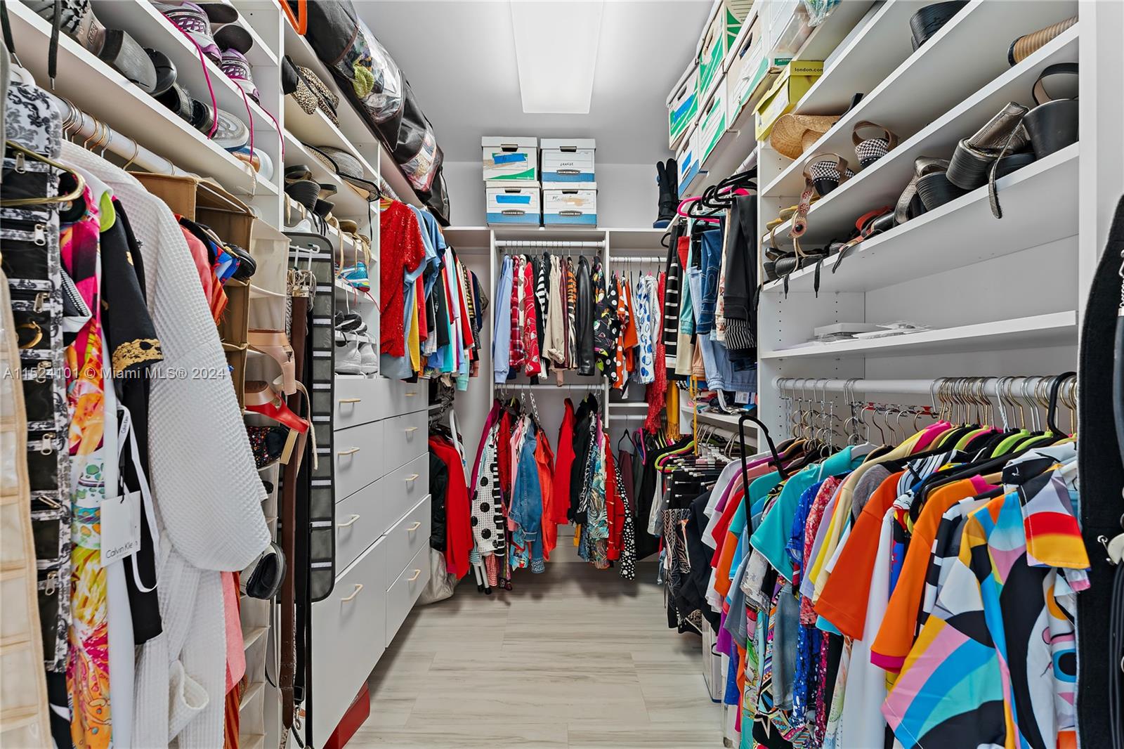 200 Spyglass Ln, Jupiter, FL, 33477 United States, 4 Bedrooms Bedrooms, ,6 BathroomsBathrooms,Residential,For Sale,Spyglass Ln,A11524101