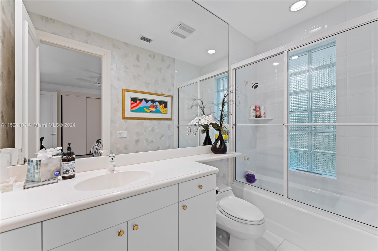 200 Spyglass Ln, Jupiter, FL, 33477 United States, 4 Bedrooms Bedrooms, ,6 BathroomsBathrooms,Residential,For Sale,Spyglass Ln,A11524101