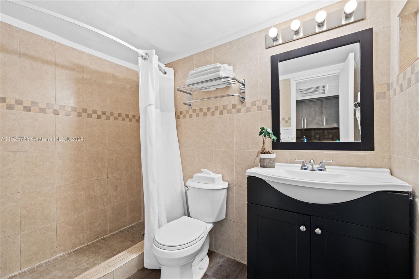 19201 Collins Ave, Sunny Isles Beach, FL, 33160 United States, ,1 BathroomBathrooms,Residential,For Sale,Collins Ave,A11525786