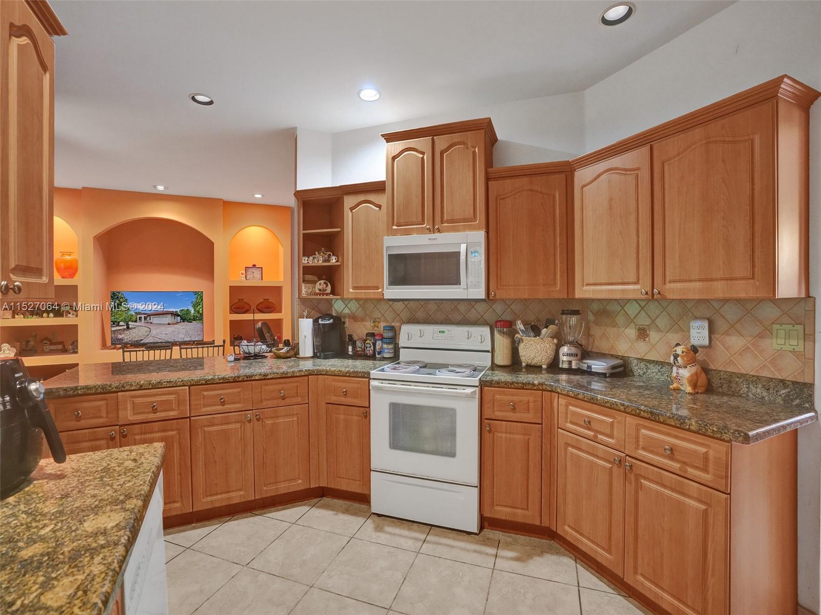 23001 SW 167th Ave, Miami, Florida 33170, 3 Bedrooms Bedrooms, ,2 BathroomsBathrooms,Residential,For Sale,23001 SW 167th Ave,A11527064