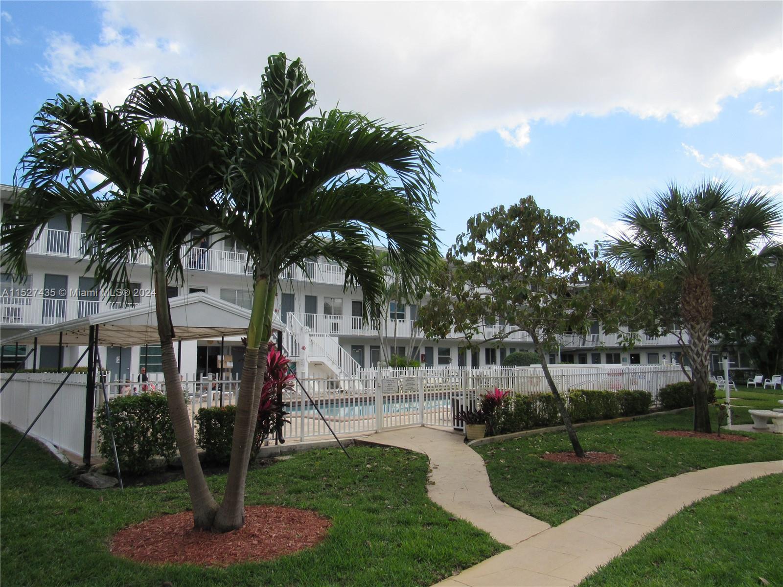 15610 NE 6th Ave 31C, Miami, Florida 33162, 1 Bedroom Bedrooms, ,1 BathroomBathrooms,Residential,For Sale,15610 NE 6th Ave 31C,A11527435