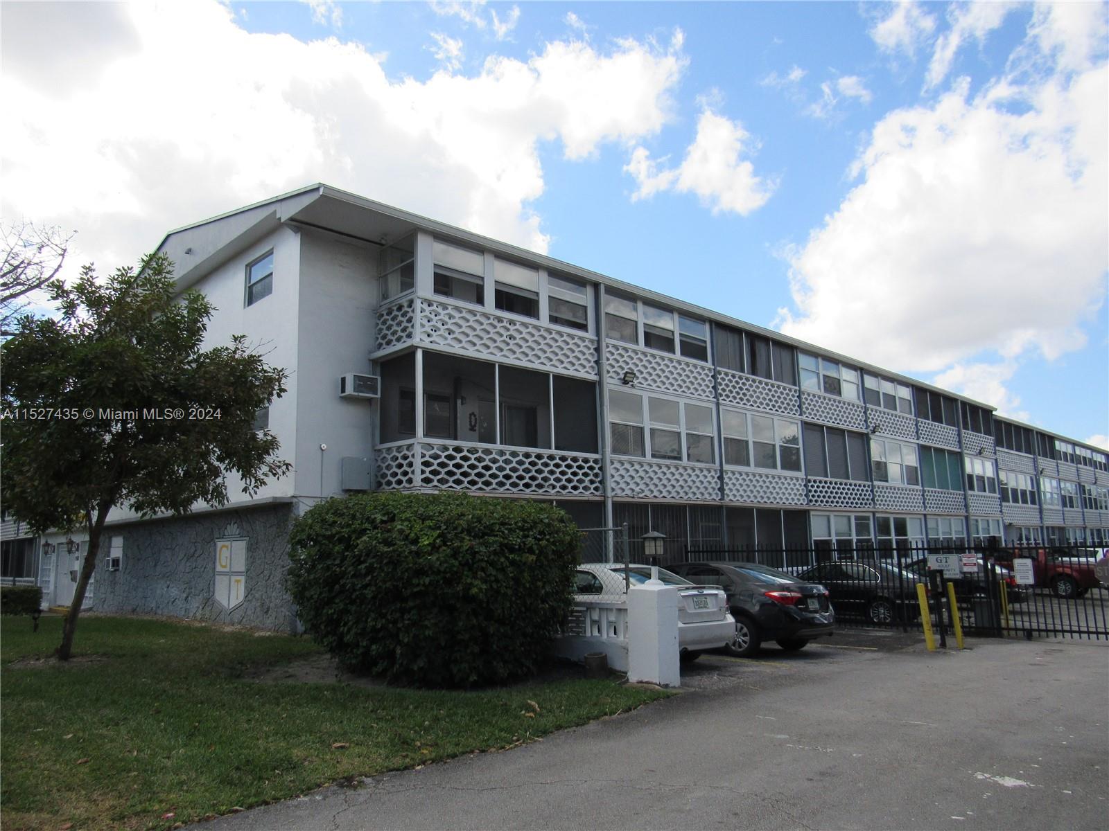 15610 NE 6th Ave 31C, Miami, Florida 33162, 1 Bedroom Bedrooms, ,1 BathroomBathrooms,Residential,For Sale,15610 NE 6th Ave 31C,A11527435