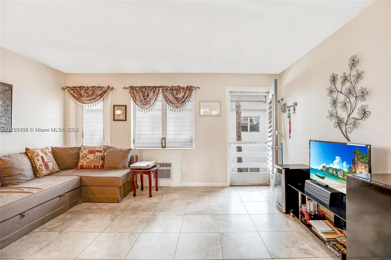 15610 NE 6th Ave 31C, Miami, Florida 33162, 1 Bedroom Bedrooms, ,1 BathroomBathrooms,Residential,For Sale,15610 NE 6th Ave 31C,A11527435