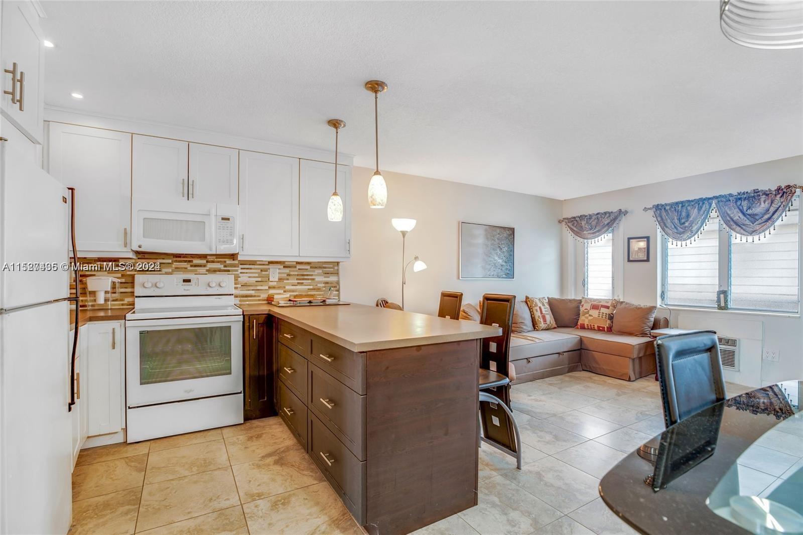 15610 NE 6th Ave 31C, Miami, Florida 33162, 1 Bedroom Bedrooms, ,1 BathroomBathrooms,Residential,For Sale,15610 NE 6th Ave 31C,A11527435