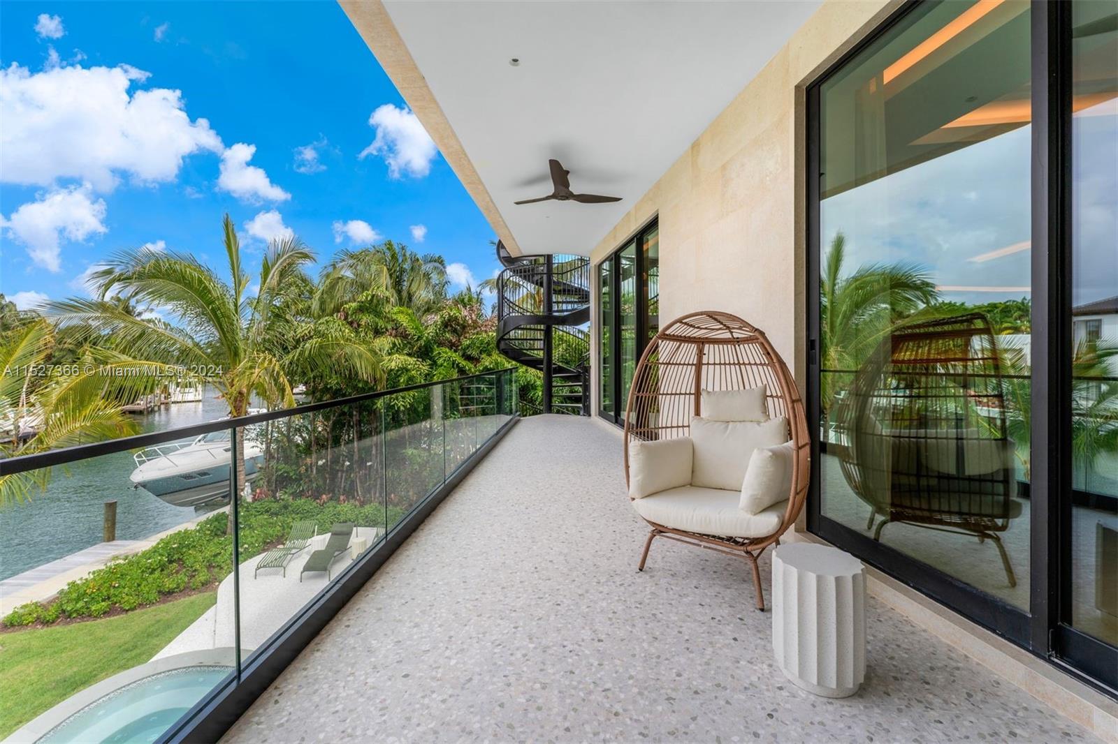 Lounge area on Balcony