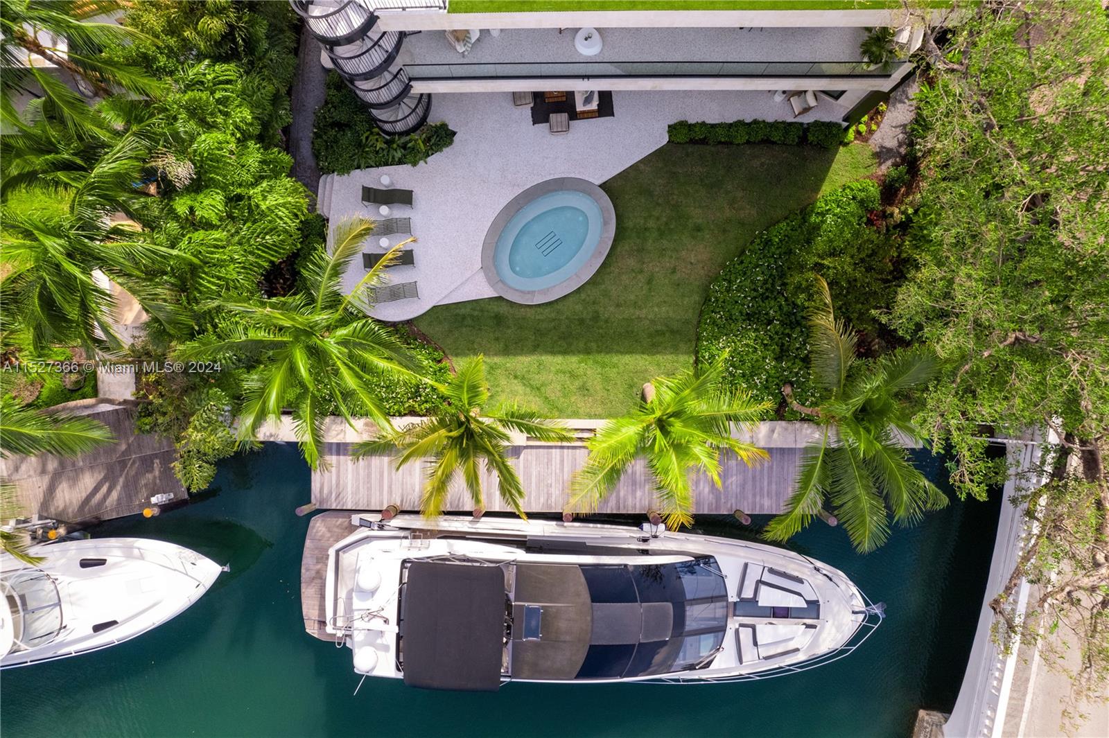 2000 Bay Rd, Miami Beach, FL, 33140 United States, 4 Bedrooms Bedrooms, ,4 BathroomsBathrooms,Residential,For Sale,Bay Rd,A11527366