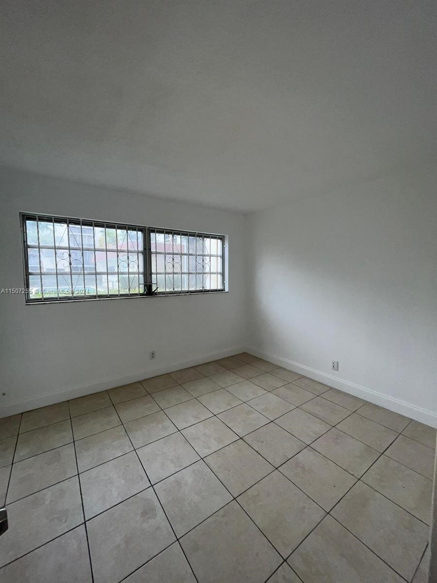 220 SW 9th Ave 117, Hallandale Beach, Florida 33009, 1 Bedroom Bedrooms, ,1 BathroomBathrooms,Residential,For Sale,220 SW 9th Ave 117,A11507255