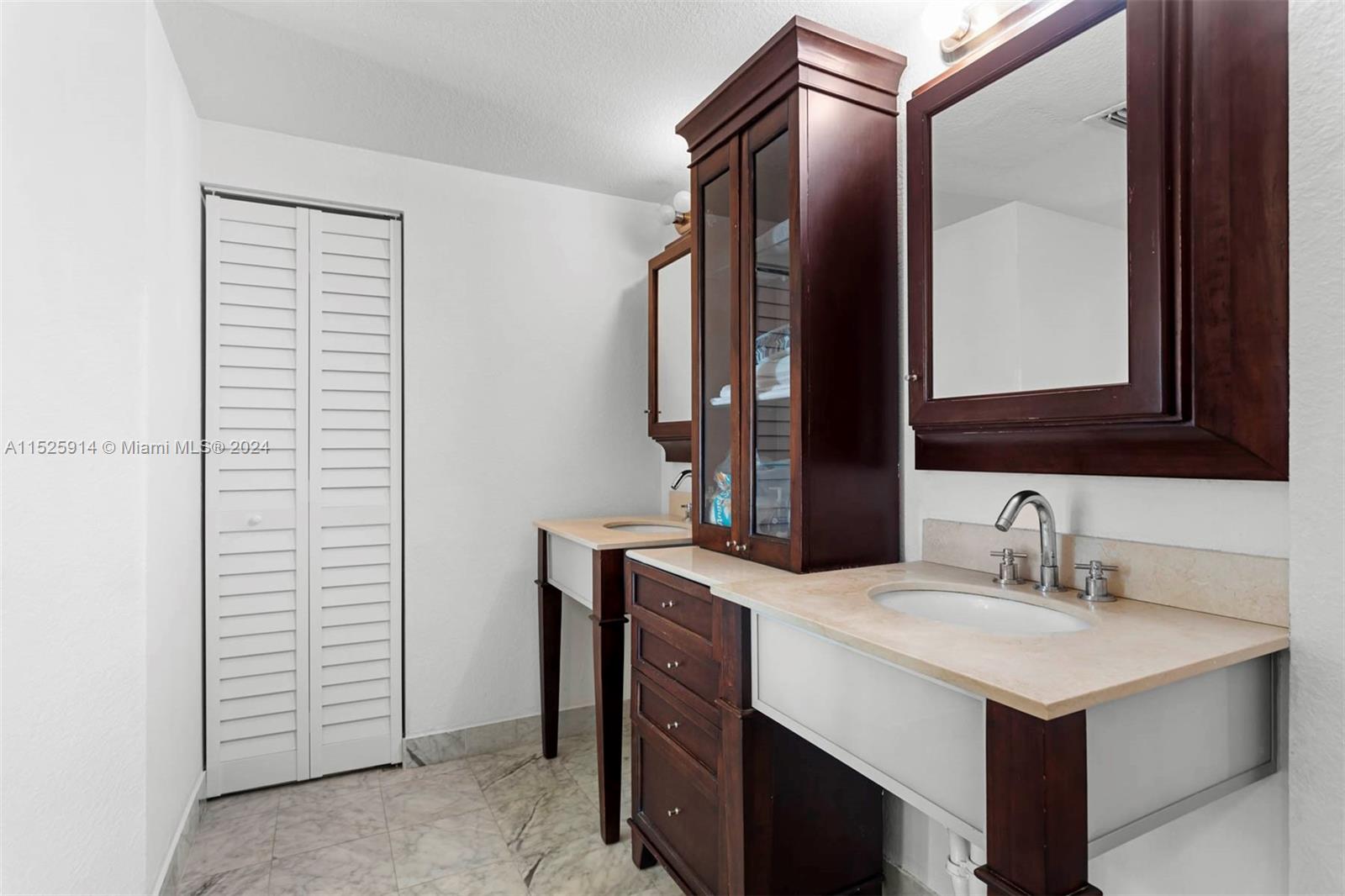 500 NE 29th St 808, Miami, Florida 33137, 2 Bedrooms Bedrooms, ,2 BathroomsBathrooms,Residential,For Sale,500 NE 29th St 808,A11525914