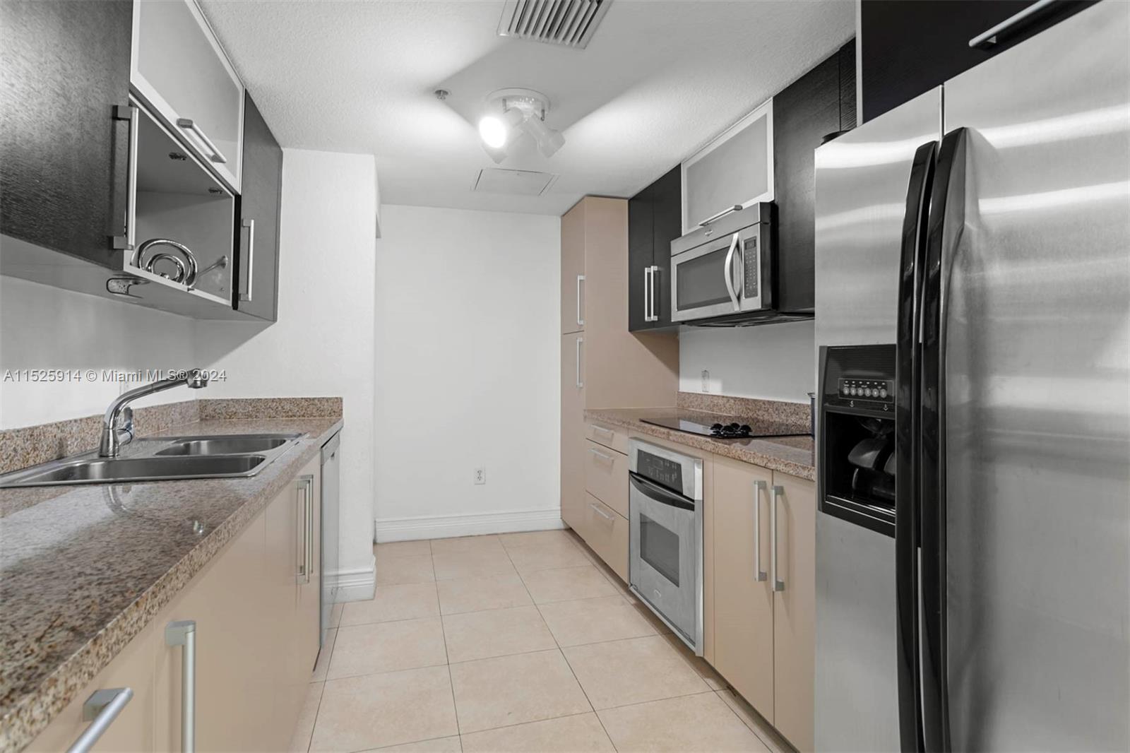 500 NE 29th St 808, Miami, Florida 33137, 2 Bedrooms Bedrooms, ,2 BathroomsBathrooms,Residential,For Sale,500 NE 29th St 808,A11525914
