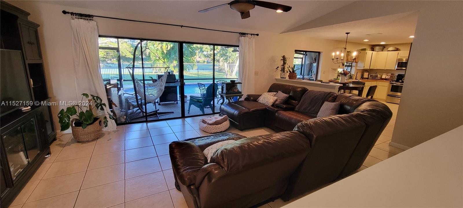 20195 Back Nine Dr, Boca Raton, FL, 33498 United States, 3 Bedrooms Bedrooms, ,2 BathroomsBathrooms,Residential,For Sale,Back Nine Dr,A11527159