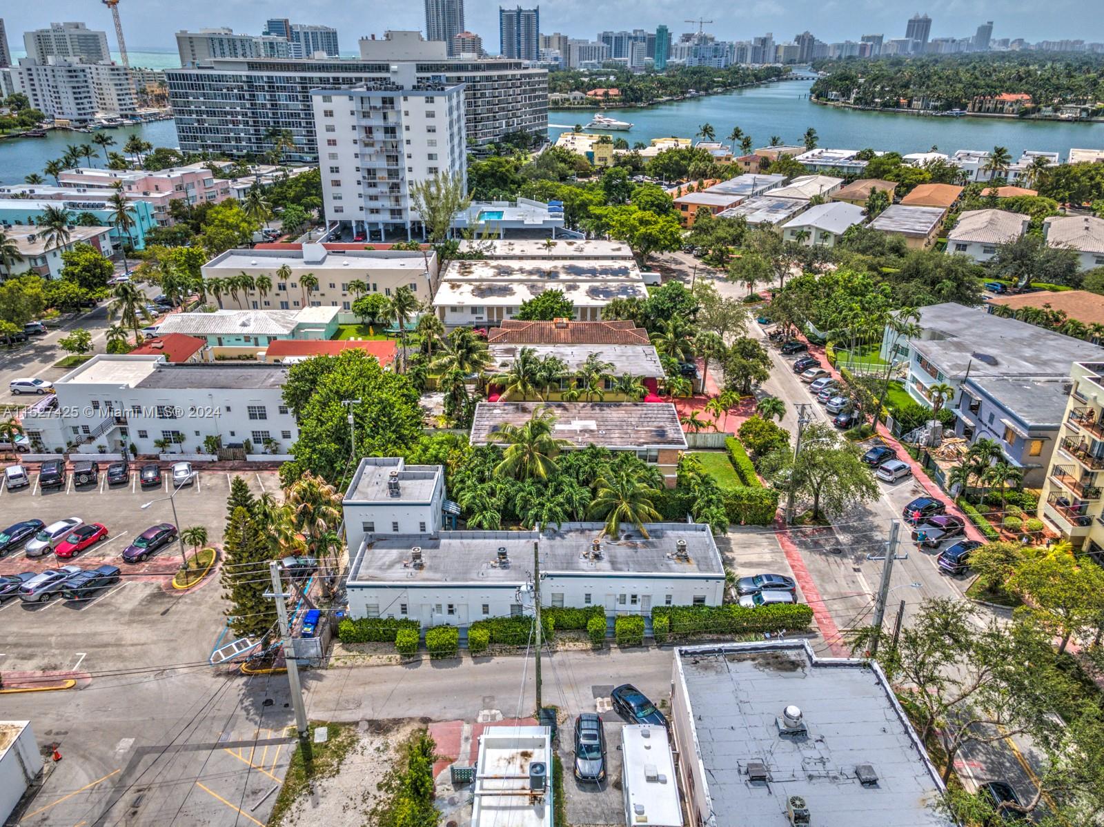 6955 Rue Vendome 2, Miami Beach, Florida 33141, 1 Bedroom Bedrooms, ,1 BathroomBathrooms,Residentiallease,For Rent,6955 Rue Vendome 2,A11527425