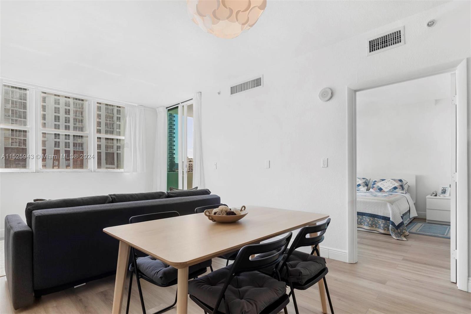 500 NE 29th St 605, Miami, Florida 33137, 1 Bedroom Bedrooms, ,1 BathroomBathrooms,Residential,For Sale,500 NE 29th St 605,A11525943