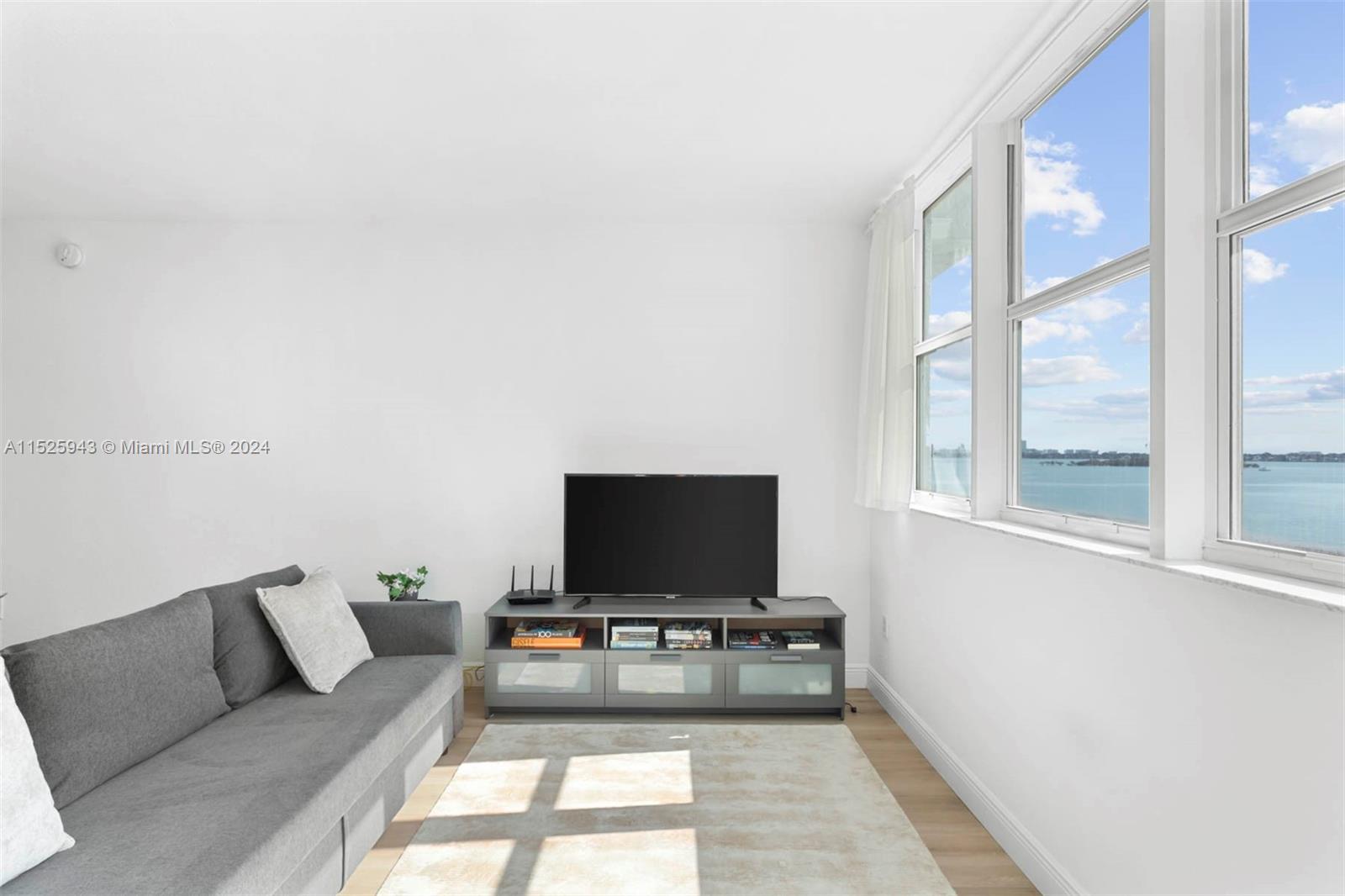 500 NE 29th St 605, Miami, Florida 33137, 1 Bedroom Bedrooms, ,1 BathroomBathrooms,Residential,For Sale,500 NE 29th St 605,A11525943