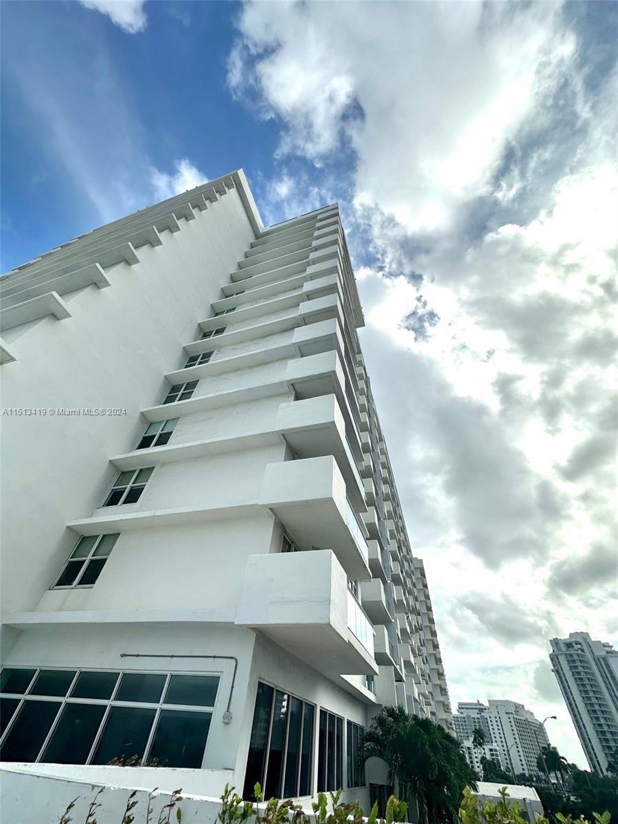 5601  Collins Ave #911 For Sale A11513419, FL