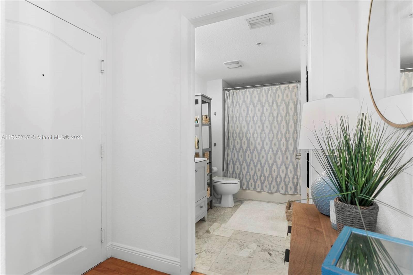 500 NE 29th St 602, Miami, Florida 33137, 1 Bedroom Bedrooms, ,1 BathroomBathrooms,Residential,For Sale,500 NE 29th St 602,A11525737