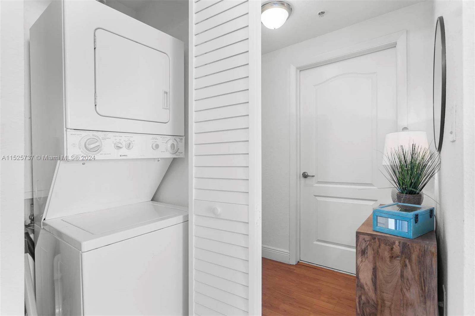 500 NE 29th St 602, Miami, Florida 33137, 1 Bedroom Bedrooms, ,1 BathroomBathrooms,Residential,For Sale,500 NE 29th St 602,A11525737