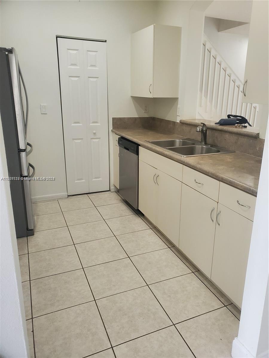 2288 NE 42nd Cir 2288, Homestead, Florida 33033, 3 Bedrooms Bedrooms, ,3 BathroomsBathrooms,Residential,For Sale,2288 NE 42nd Cir 2288,A11527523