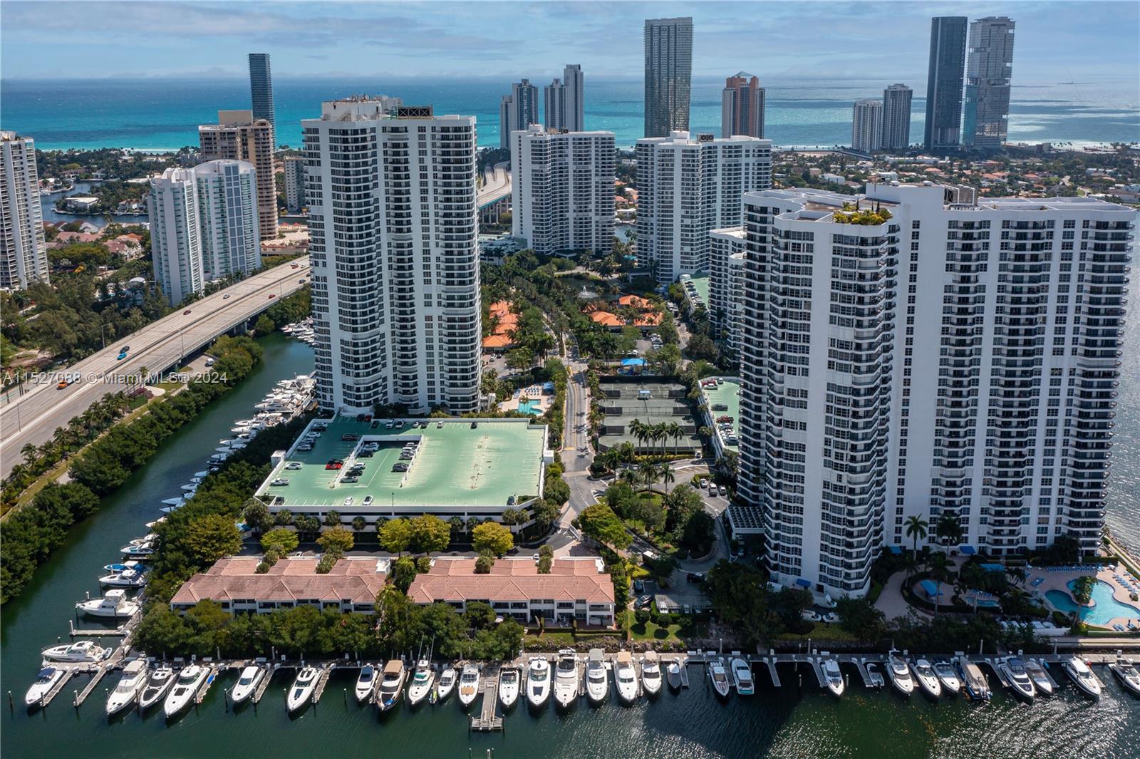 3500 Mystic Pointe Dr 3702, Aventura, Florida 33180, 2 Bedrooms Bedrooms, ,2 BathroomsBathrooms,Residential,For Sale,3500 Mystic Pointe Dr 3702,A11527088