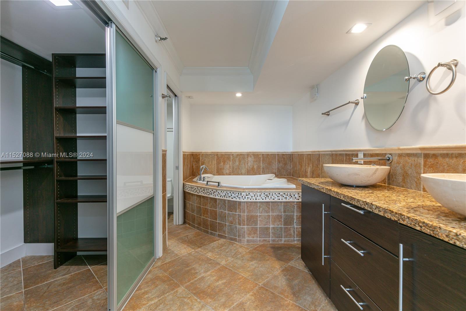 3500 Mystic Pointe Dr 3702, Aventura, Florida 33180, 2 Bedrooms Bedrooms, ,2 BathroomsBathrooms,Residential,For Sale,3500 Mystic Pointe Dr 3702,A11527088