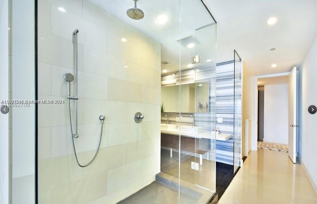 1100 Biscayne Blvd 1504, Miami, Florida 33132, 1 Bedroom Bedrooms, ,1 BathroomBathrooms,Residential,For Sale,1100 Biscayne Blvd 1504,A11527541