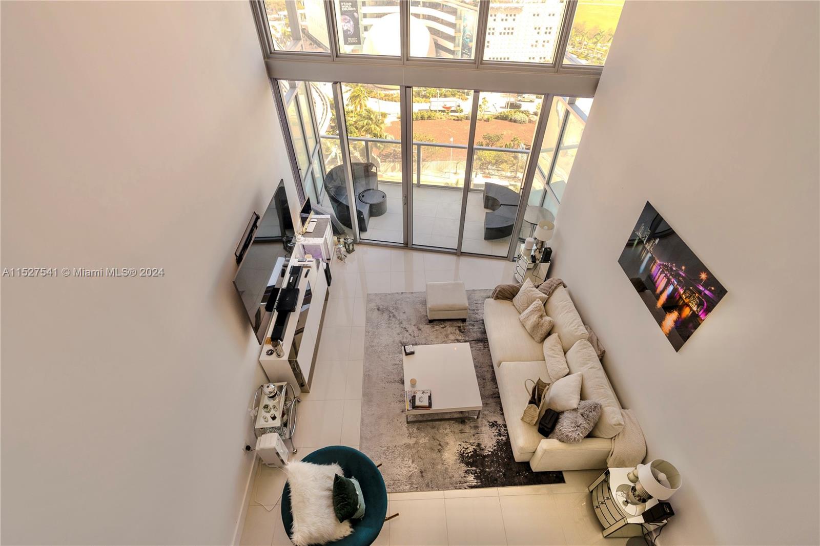 1100 Biscayne Blvd 1504, Miami, Florida 33132, 1 Bedroom Bedrooms, ,1 BathroomBathrooms,Residential,For Sale,1100 Biscayne Blvd 1504,A11527541